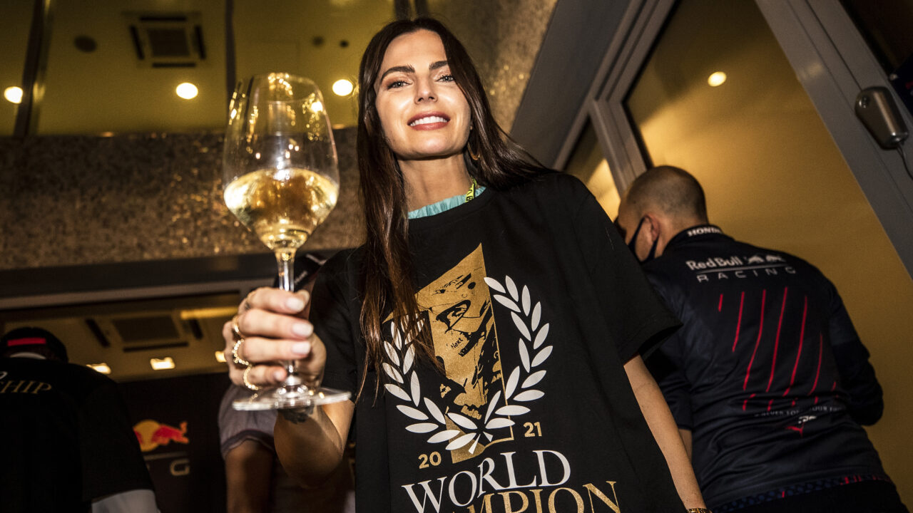 F1-vrouw: Kelly Piquet